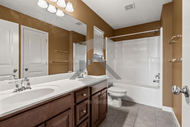 Building Photo - 2235 Linda Drive