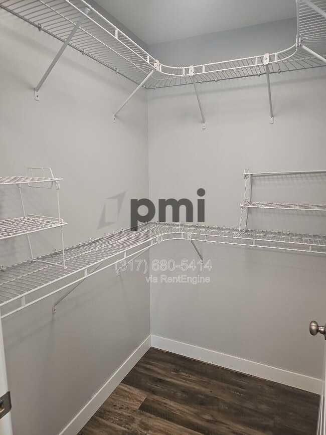 Building Photo - 7056 Caroline Ave