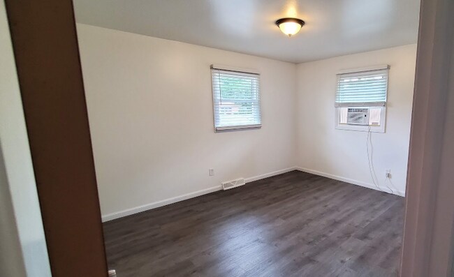 Building Photo - 5391 Aspen Ave