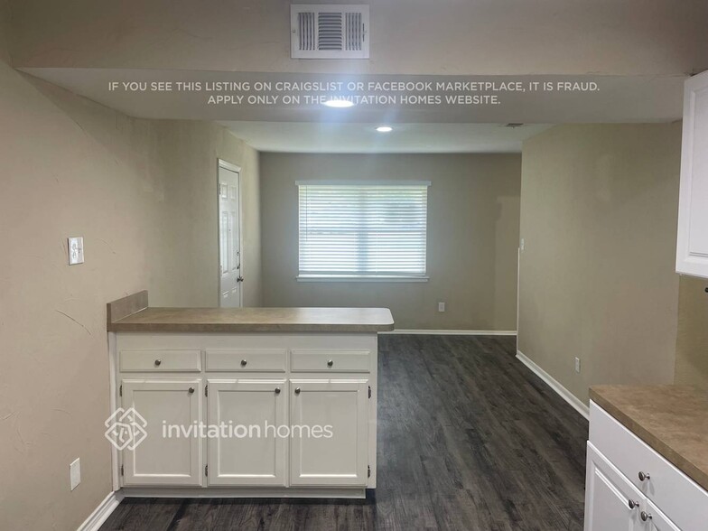Building Photo - 371 Opal Ct