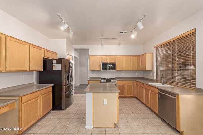Building Photo - 5321 W Morgan Pl