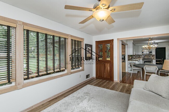 Building Photo - Your NW Sanctuary: 4-BR Single Family Home