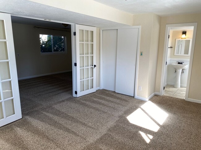 Building Photo - Great corner lot home backing up to open s...