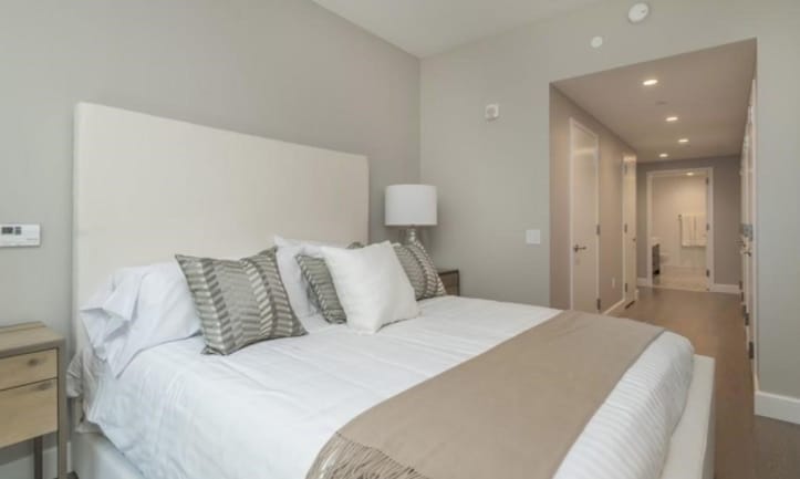 Building Photo - 100 Lovejoy Wharf