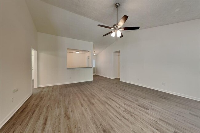 Building Photo - 5784 Shoal Creek Dr