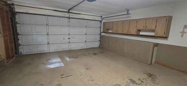 Building Photo - 2710 SW 152nd Ln