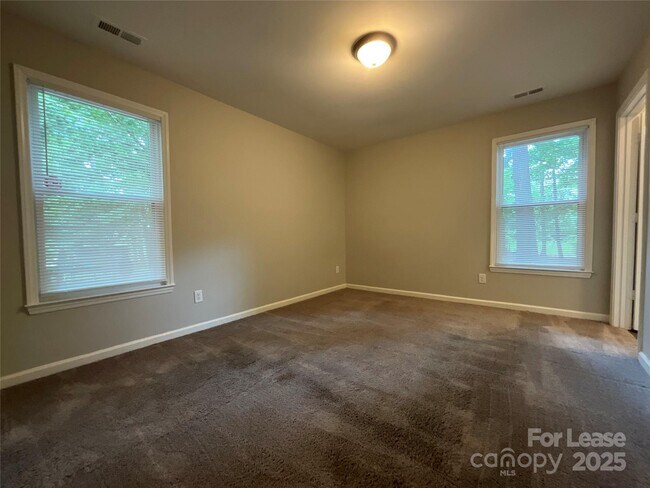 Building Photo - 10619 Wood Meadow Dr