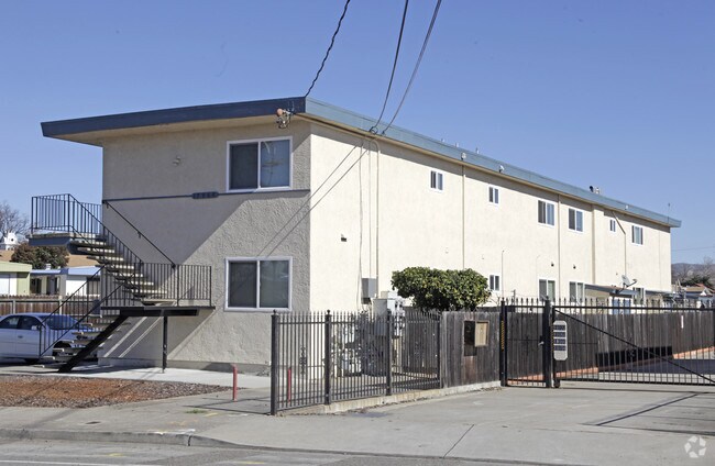 Building Photo - 17964 Meekland Ave