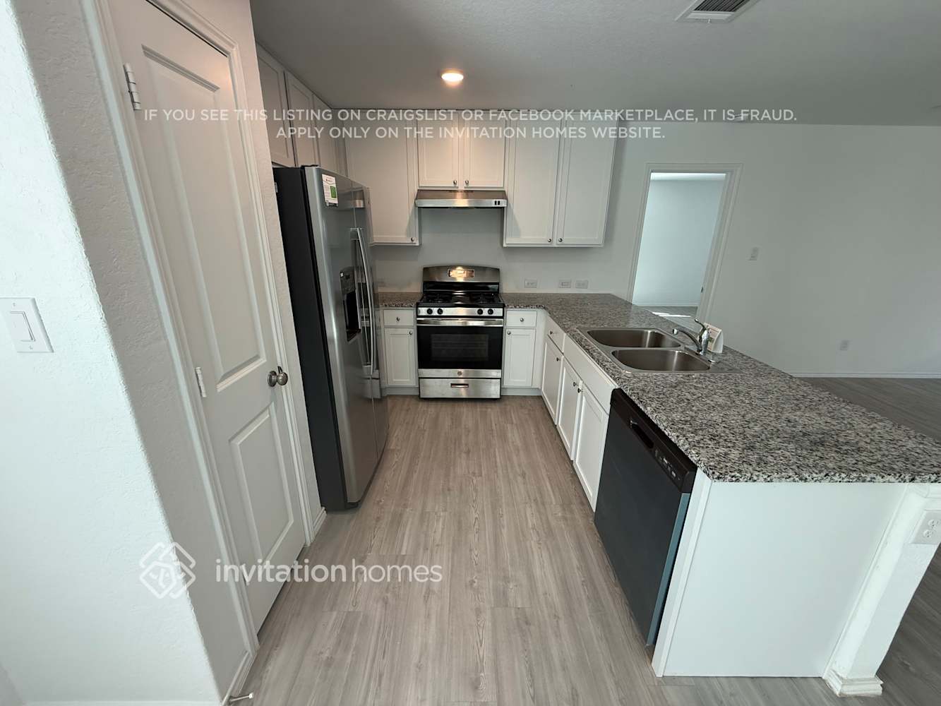 Building Photo - 14331 Estuary Pl