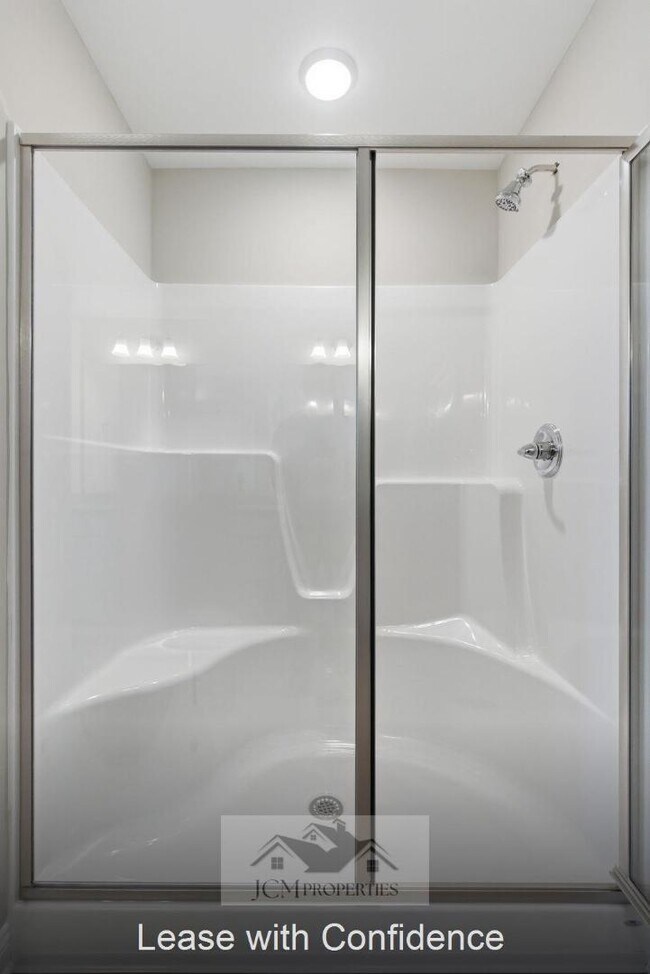 Building Photo - 104 Lambert Fld