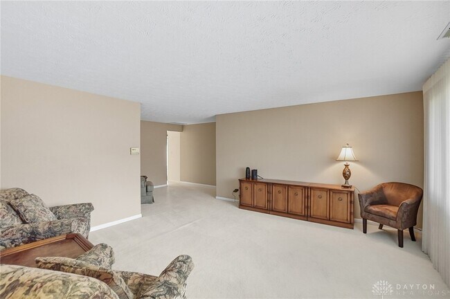 Building Photo - 1033 Georgian Dr