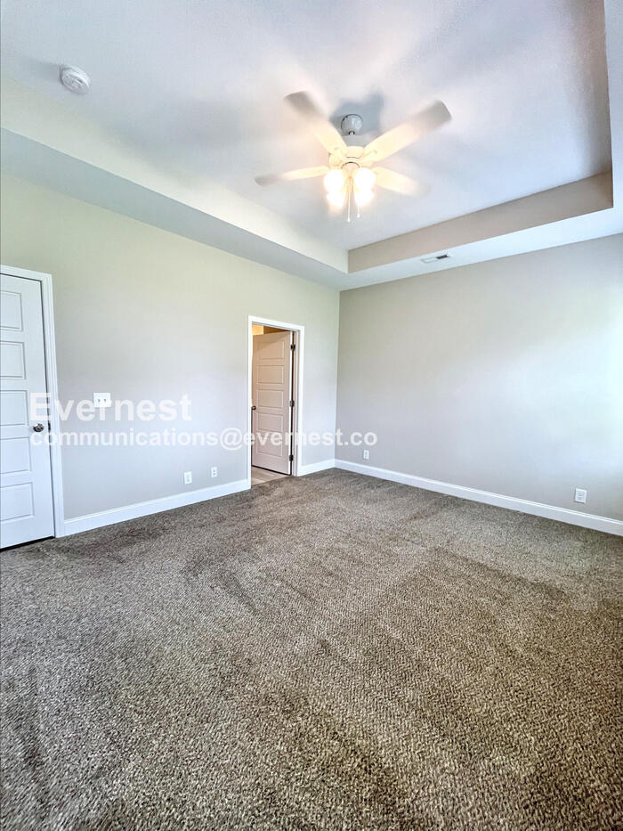 Building Photo - 829 Marksman Ct