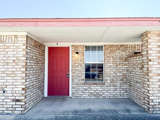 Building Photo - 5302 Daybreak Dr