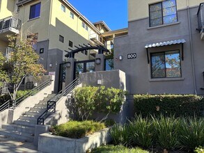 Building Photo - Gorgeous Modern 2 Bedroom 2 Bath Condo in San Jose's Japantown!