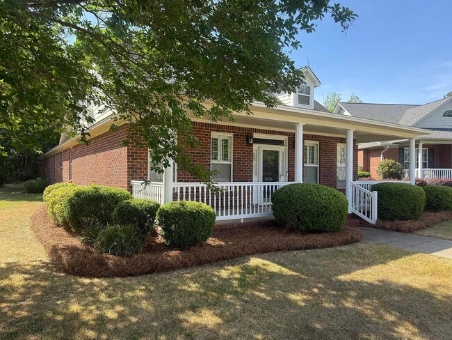 Building Photo - 3225 Mayflower Ln