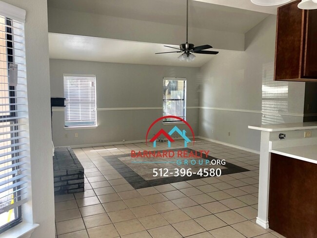 Building Photo - Newly Remodeled 3 Bedroom, 1.5 Bath
