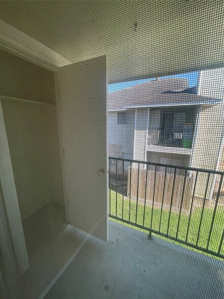 Building Photo - 2263 Millstone Dr