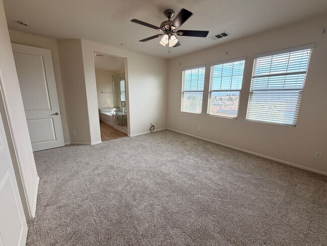 Building Photo - 1729 Cripple Creek Dr