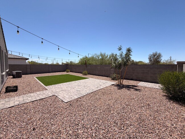 Building Photo - 18389 W Whispering Wind Dr