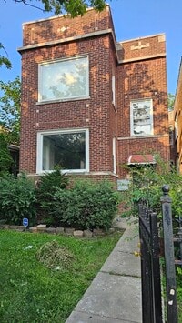 Building Photo - 7839 S Loomis Blvd