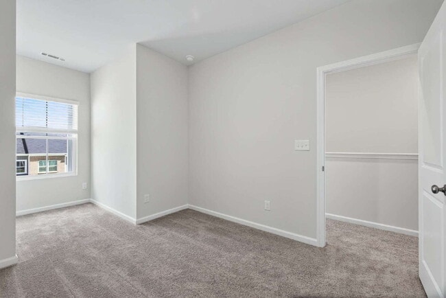 Building Photo - 107 Flowering Maple Wy