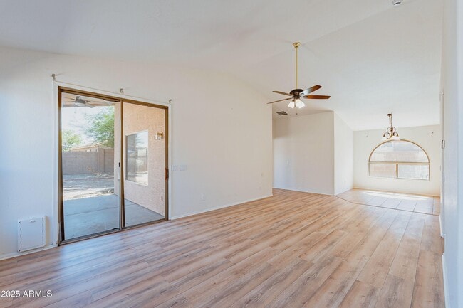 Building Photo - 43741 W Wade Dr