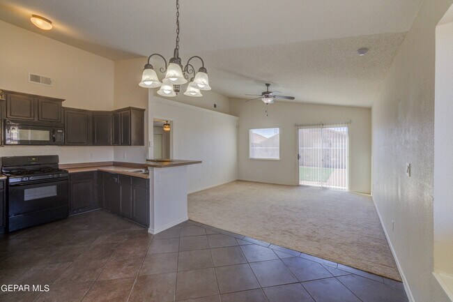Building Photo - 4745 Guillermo Espinoza St