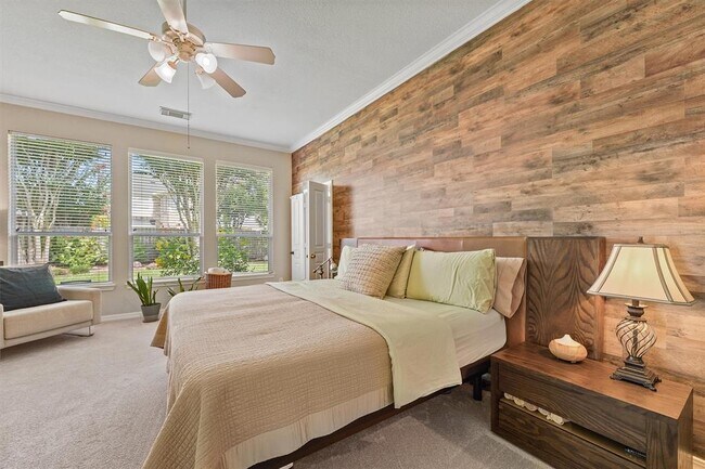 Building Photo - 6335 Concho Bay Dr