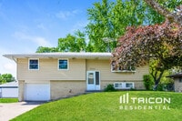 Building Photo - 2660 Roth Pl
