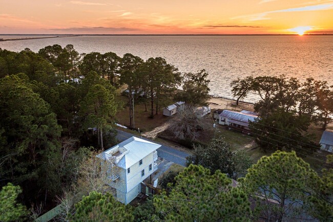 Building Photo - 2633 Bay Grove Rd