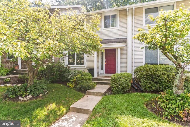 Building Photo - 7866 Archbold Terrace