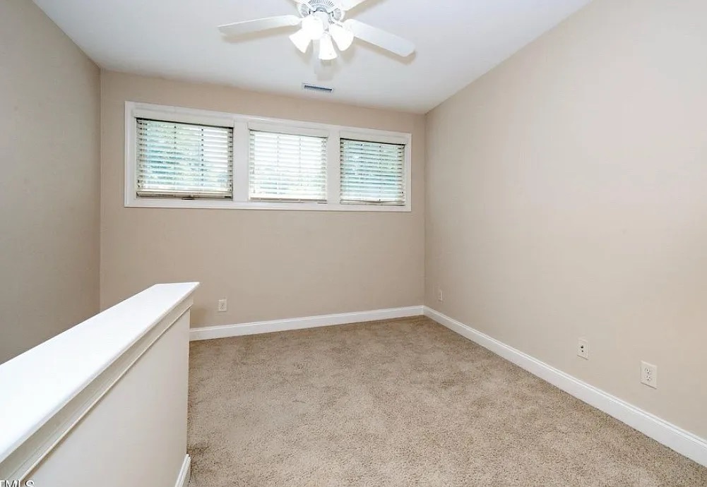 Building Photo - Room in Townhome on Indigo Ridge Pl