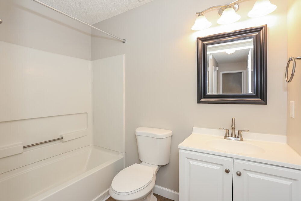 Building Photo - 12755 Serenade Cir N