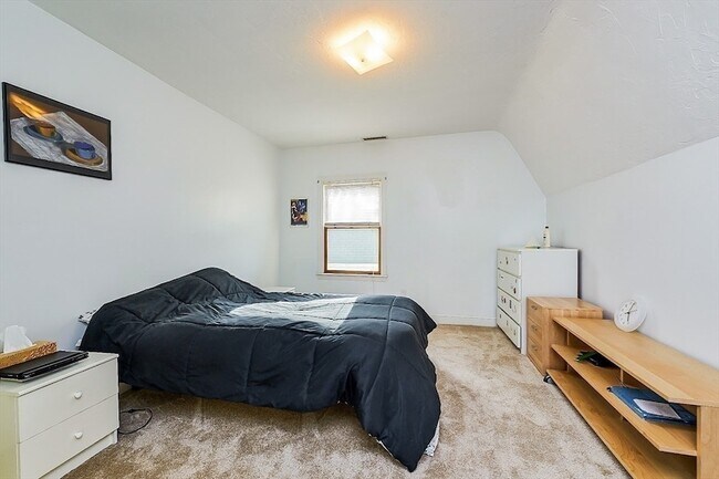 Building Photo - 32 Mason Terrace