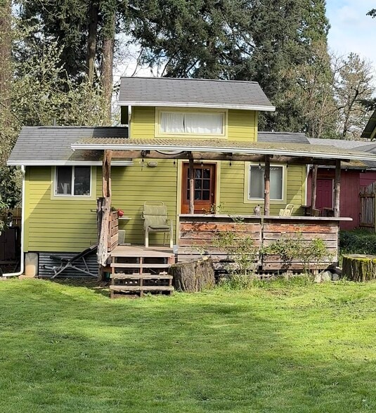 Primary Photo - 5535 NE Prescott St