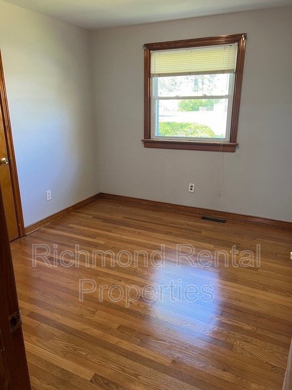 Building Photo - 9505 Nandina Dr