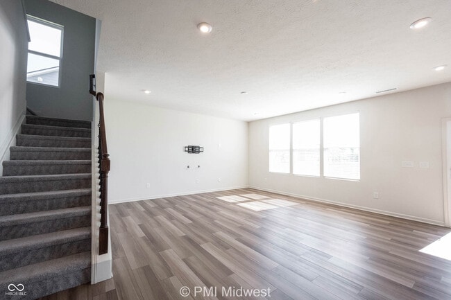 Building Photo - 6809 Blackwater Ln