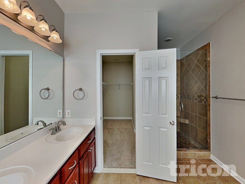 Building Photo - 3058 Clover Rd NW