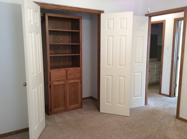 Building Photo - 1705 Tiffani Ln