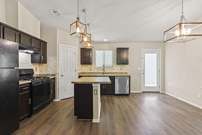 Building Photo - 845 Villa Seca Dr
