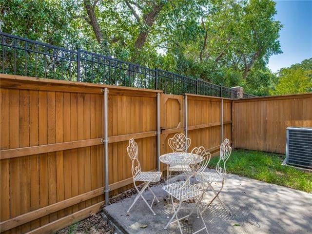 Building Photo - 1163 Sophia St