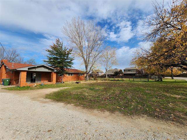 Building Photo - 1800 Kirkpatrick Ln