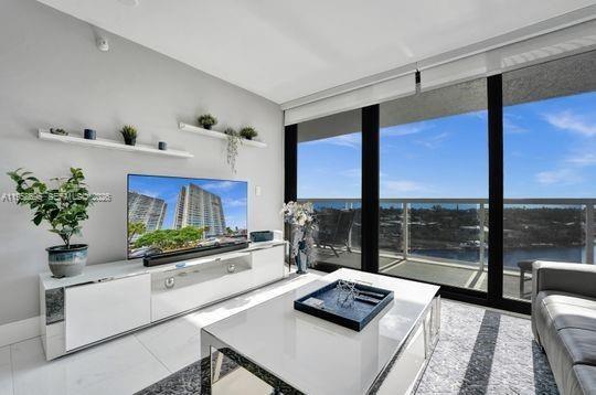 Building Photo - 20515 E Country Club Dr