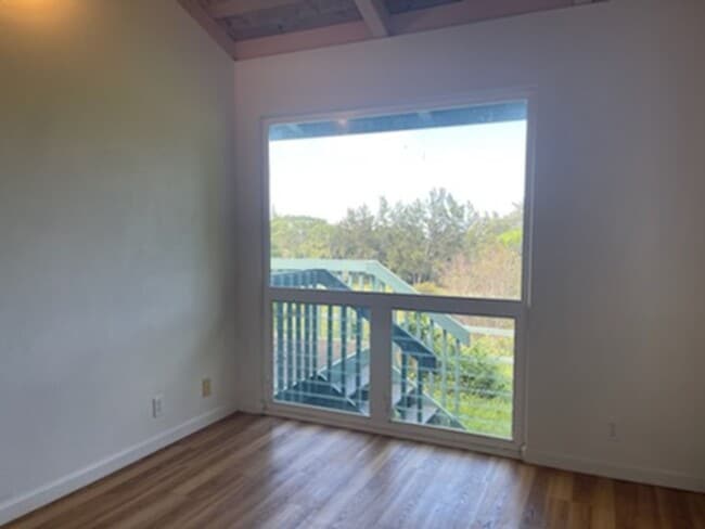 Building Photo - 2 Bedroom 1 Bath plus an office on a 8 acr...