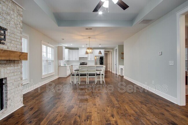 Building Photo - 1188 Faxon Ave