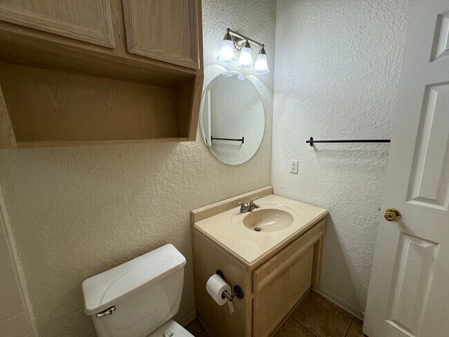 Building Photo - 2008 Lava Ln