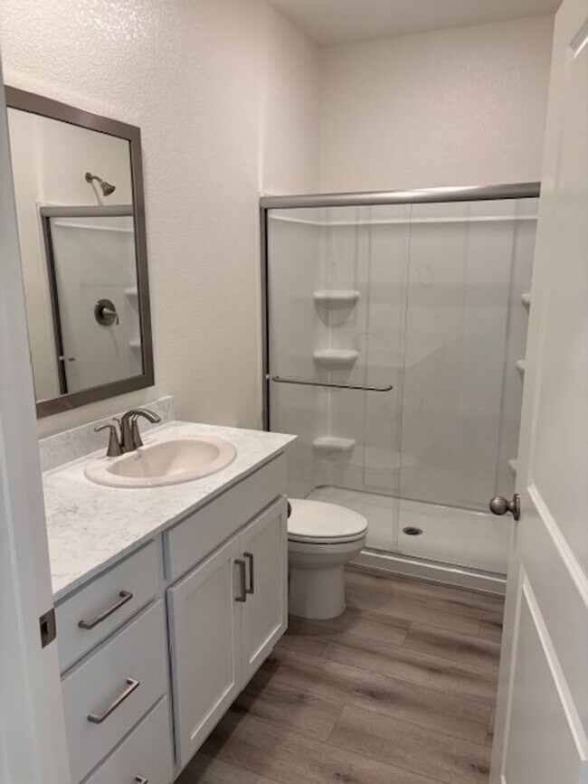Building Photo - Brand New DR Horton Smart Home with 5 Bedr...