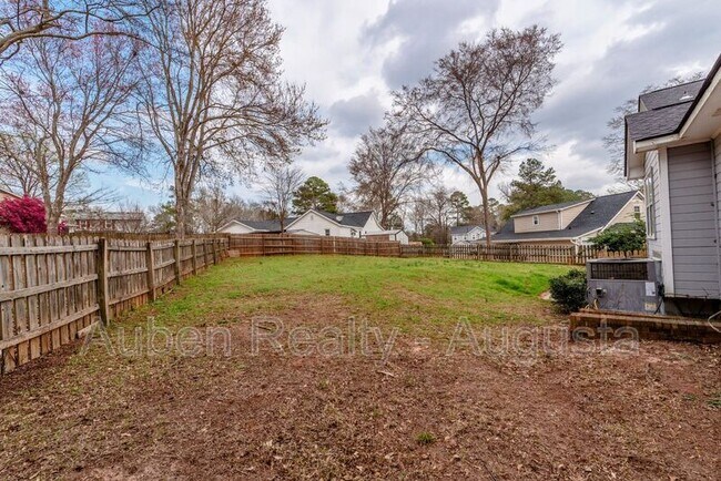 Building Photo - 4689 Oakley Pirkle Rd