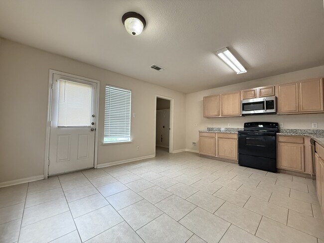 Building Photo - 15407 Western Skies Dr