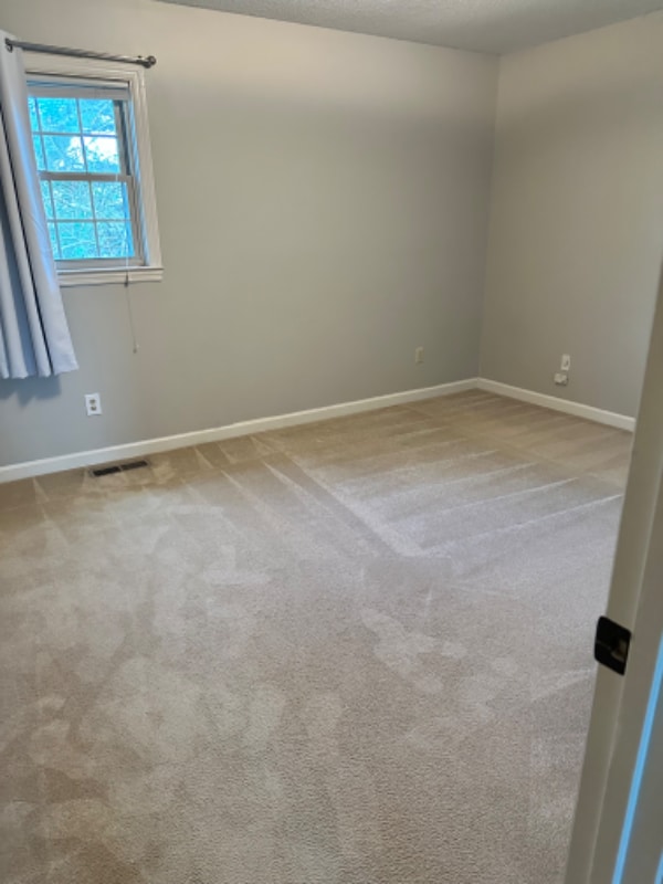 Building Photo - 487 Bramblewood Ln